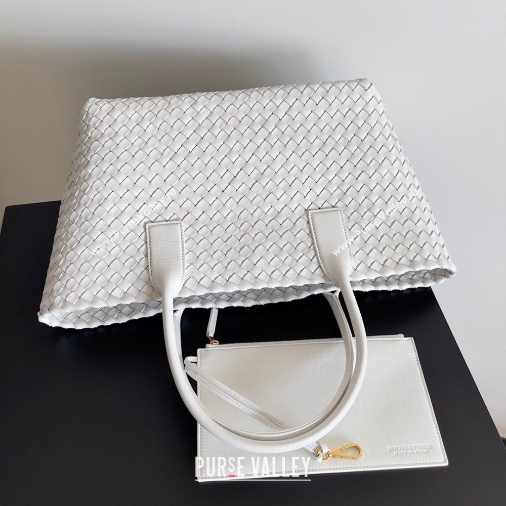 Bottega Veneta Small Cabat Tote Bag in Intreccio Leather 730297 White 2023 (MS-23101403)