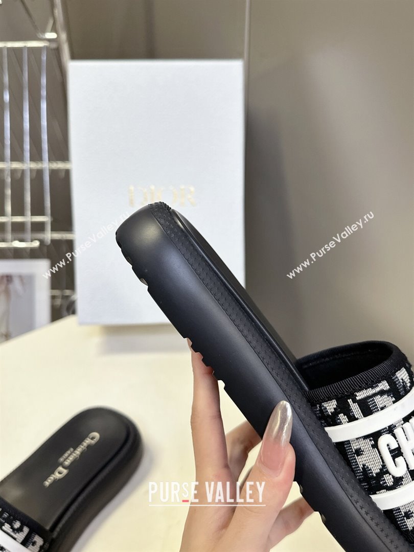 Dior Dioriviera Dway Flat Slides Sandal in Oblique Embroidered Cotton and White Rubber Black 2025 (HQG-250710005)