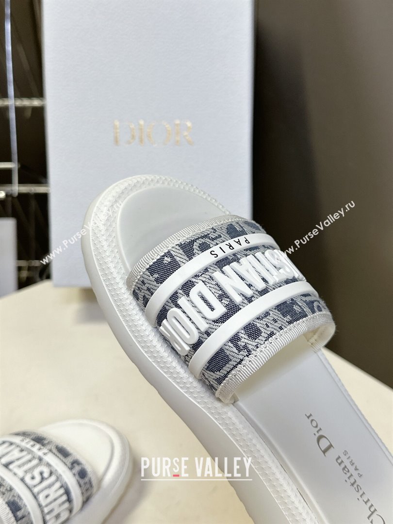 Dior Dioriviera Dway Flat Slides Sandal in Chambray Blue Jacquard with Ecru Raffia Oblique Motif and White Rubber 2025 (HQG-2507