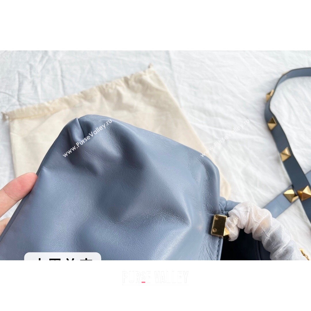 Valentino Small Roman Stud Lambskin Top Handle bag 0199S Blue 2021 (JD-21090945)