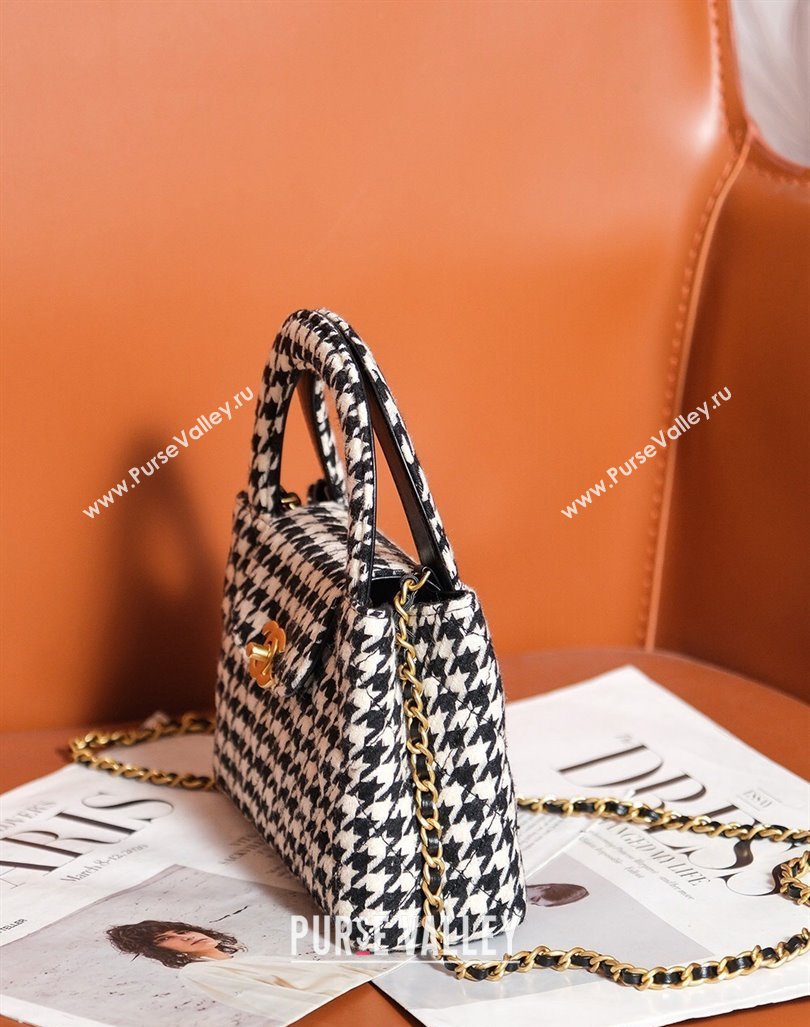 Chanel Mini Shopping Bag in Houndstooth Tweed AS4416 White/Black 2024 (yezi-240927034)