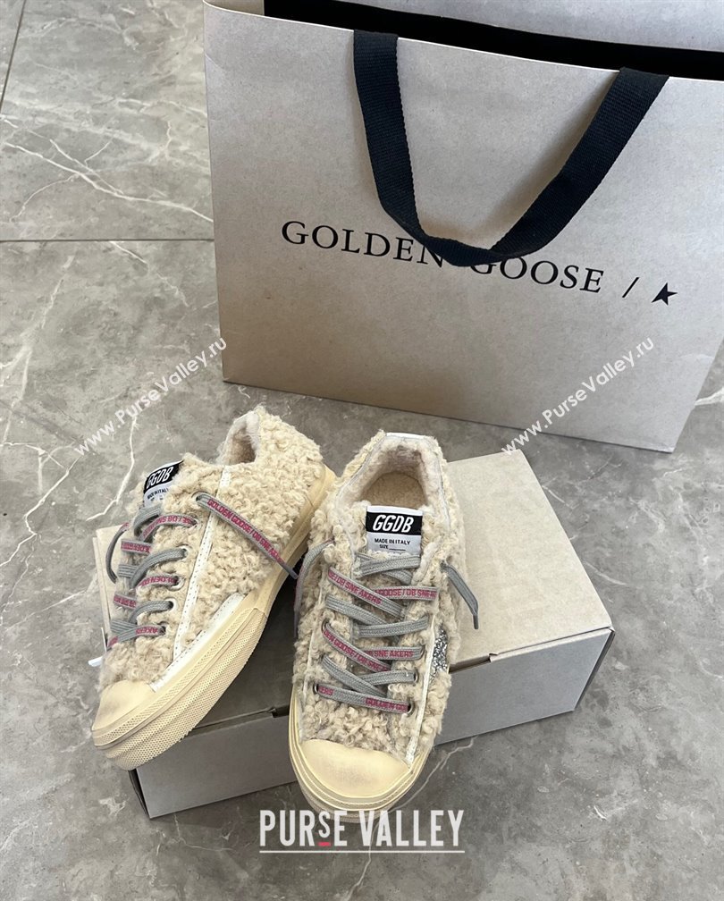 Golden Goose V-Star Sneakers in shearling allover with silver glitter star 2024 (13-241113009)