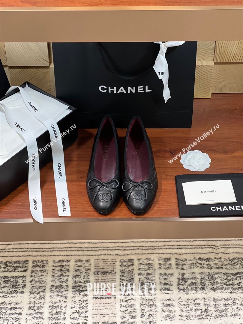 Chanel Quilted Lambskin Classic Ballerinas Black/Burgundy 2024 (KL-24120301)