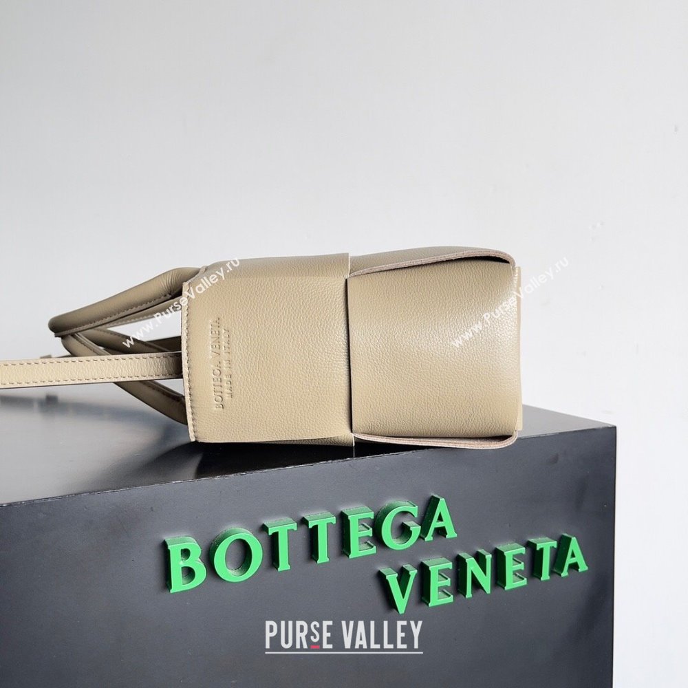 Bottega Veneta Mini Arco Tote Bag in Grained Leather 709337 Beige 2023 (MS-23101713)