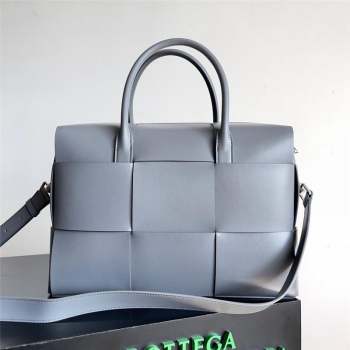 Bottega Veneta Arco Briefcase in Intreccio Leather 746358 Grey 2023 (MS-23101412)