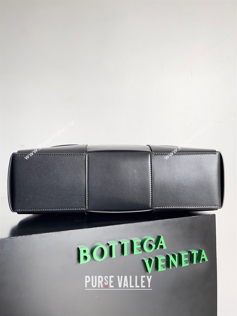 Bottega Veneta Arco Briefcase in Intreccio Leather 746358 Black 2023 (MS-23101413)