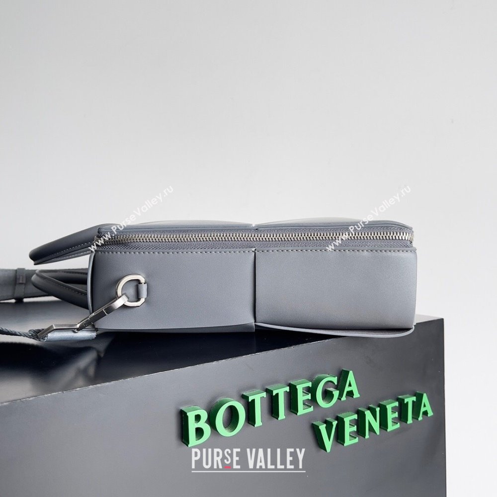 Bottega Veneta Arco Briefcase in Intreccio Leather 680120 Grey 2023 (MS-23101414)