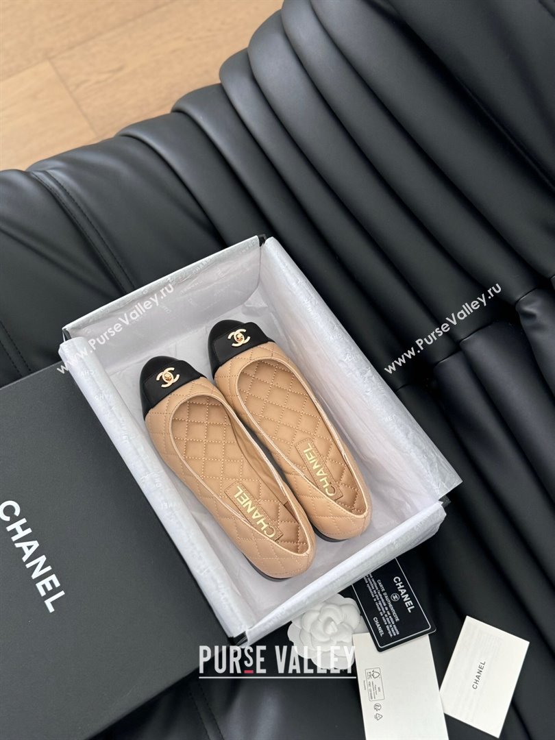 Chanel Ballet Flats in Calfskin Lambskin G45879 Black/Beige 2024 (Y30-24111925)