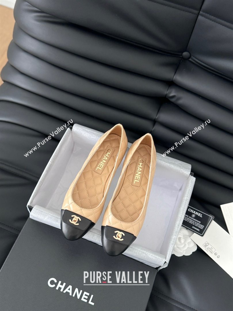 Chanel Ballet Flats in Calfskin Lambskin G45879 Black/Beige 2024 (Y30-24111925)