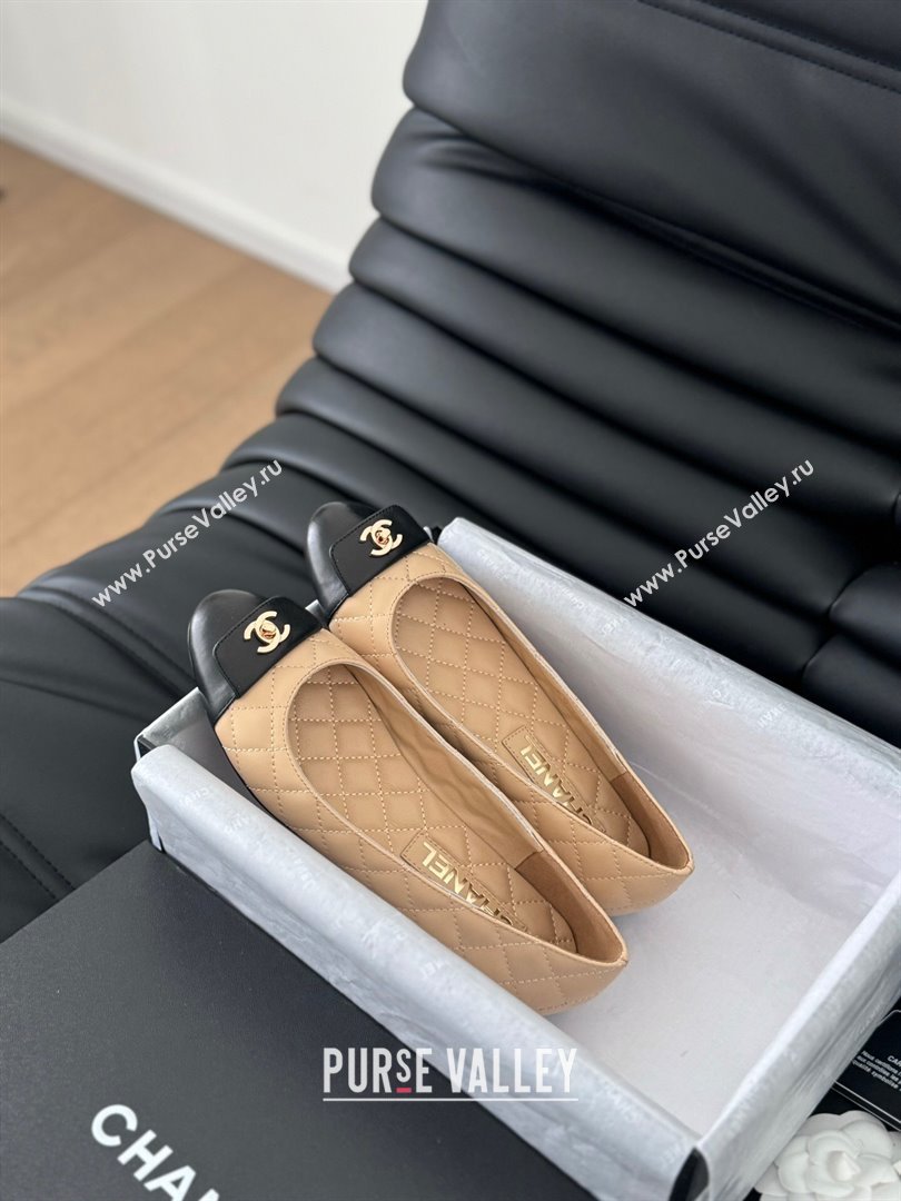 Chanel Ballet Flats in Calfskin Lambskin G45879 Black/Beige 2024 (Y30-24111925)