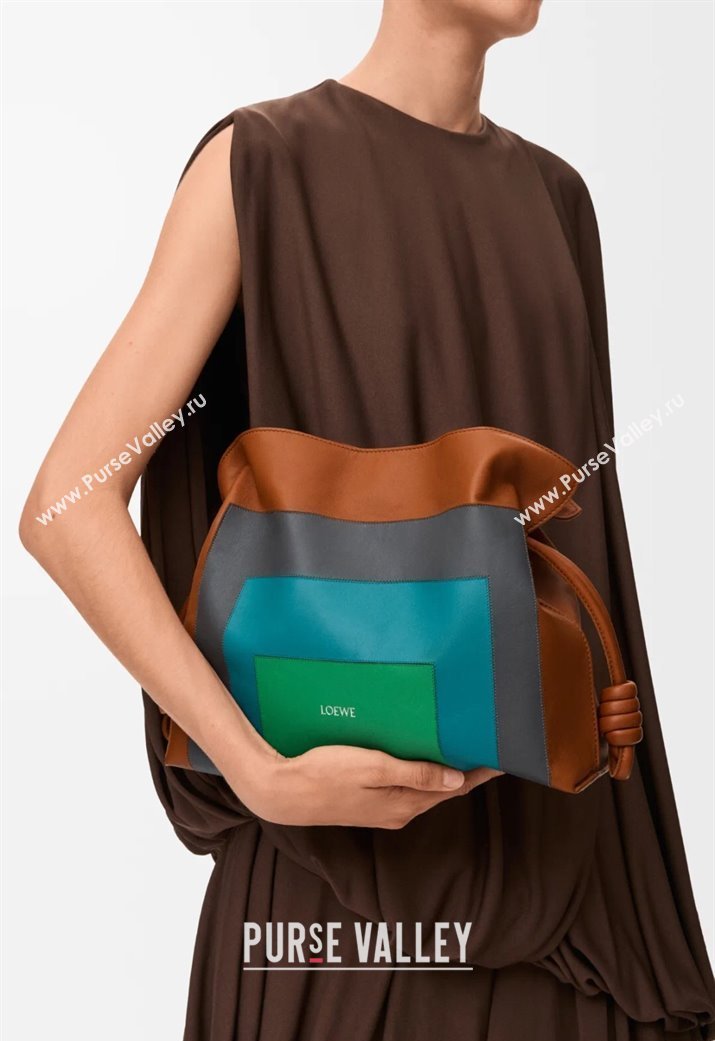 Loewe x Albers Medium Flamenco clutch in nappa calfskin Grey/White 2025 262587 (nana-250925004)