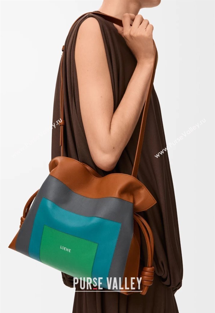 Loewe x Albers Medium Flamenco clutch in nappa calfskin Grey/White 2025 262587 (nana-250925004)