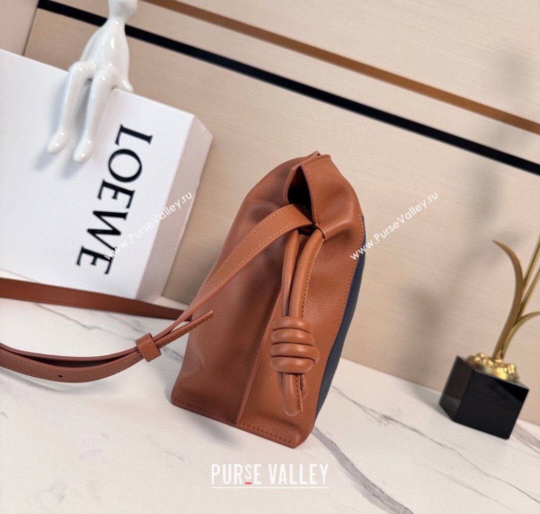 Loewe x Albers Medium Flamenco clutch in nappa calfskin Caramel Brown/Bright Green2025 262587 (nana-250925003)