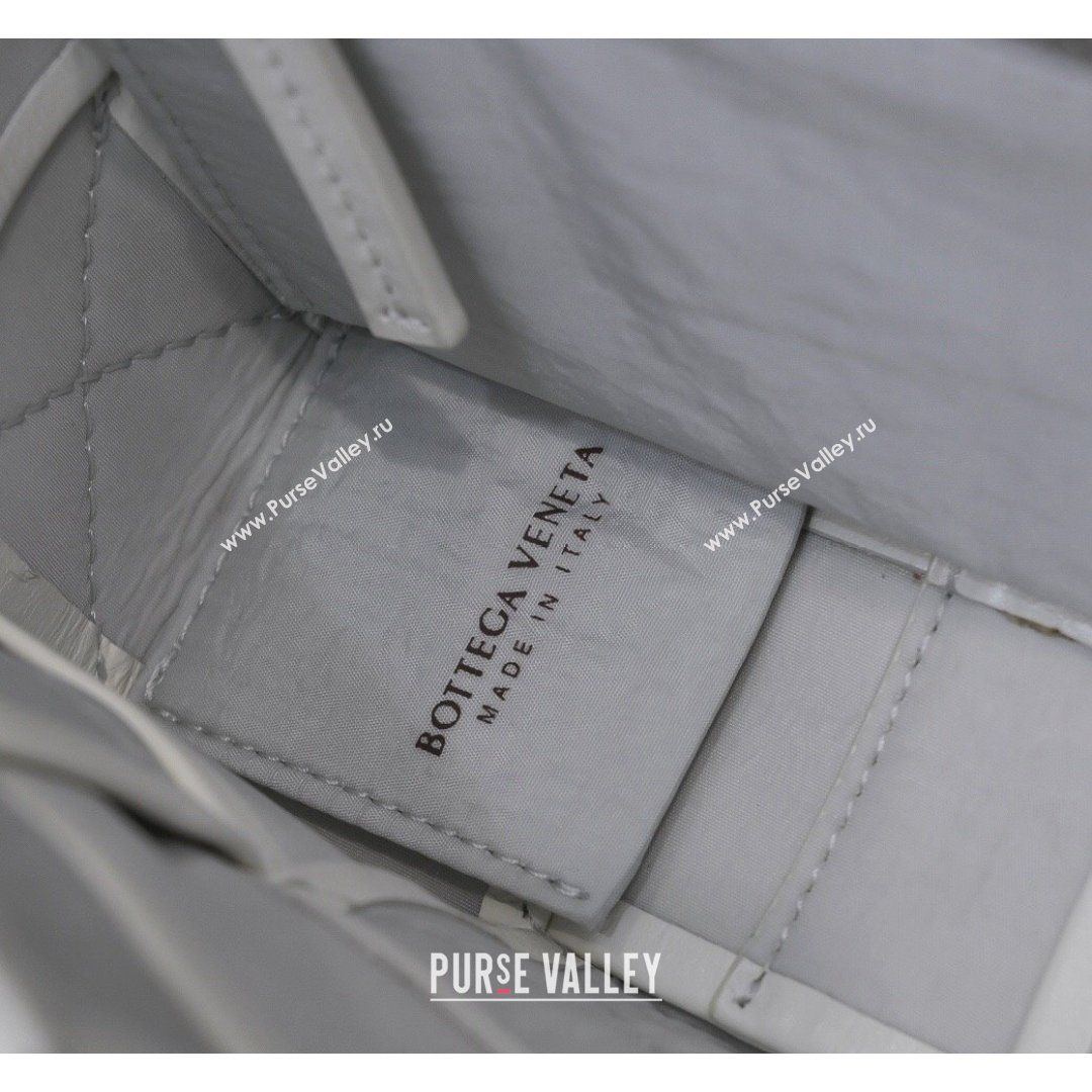 Bottega Veneta Cassette Small Crossbody Bag in Wax Maxi Calfskin White 2021 (MS-21091106)