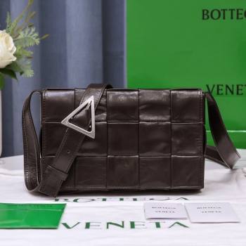 Bottega Veneta Cassette Small Crossbody Bag in Wax Maxi Calfskin Fondant Brown 2021 (MS-21091107)