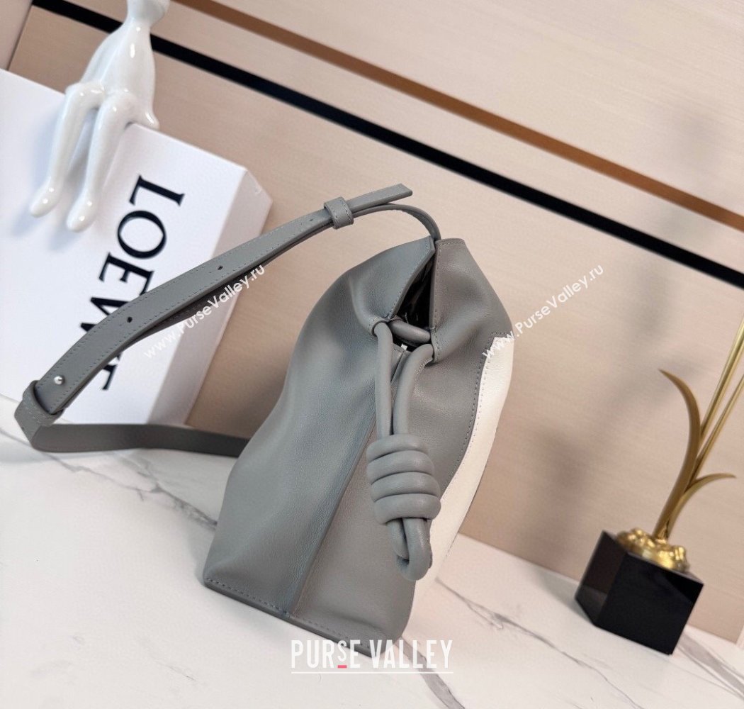 Loewe x Albers Medium Flamenco clutch in nappa calfskin Grey/White 2025 262587 (nana-250925004)