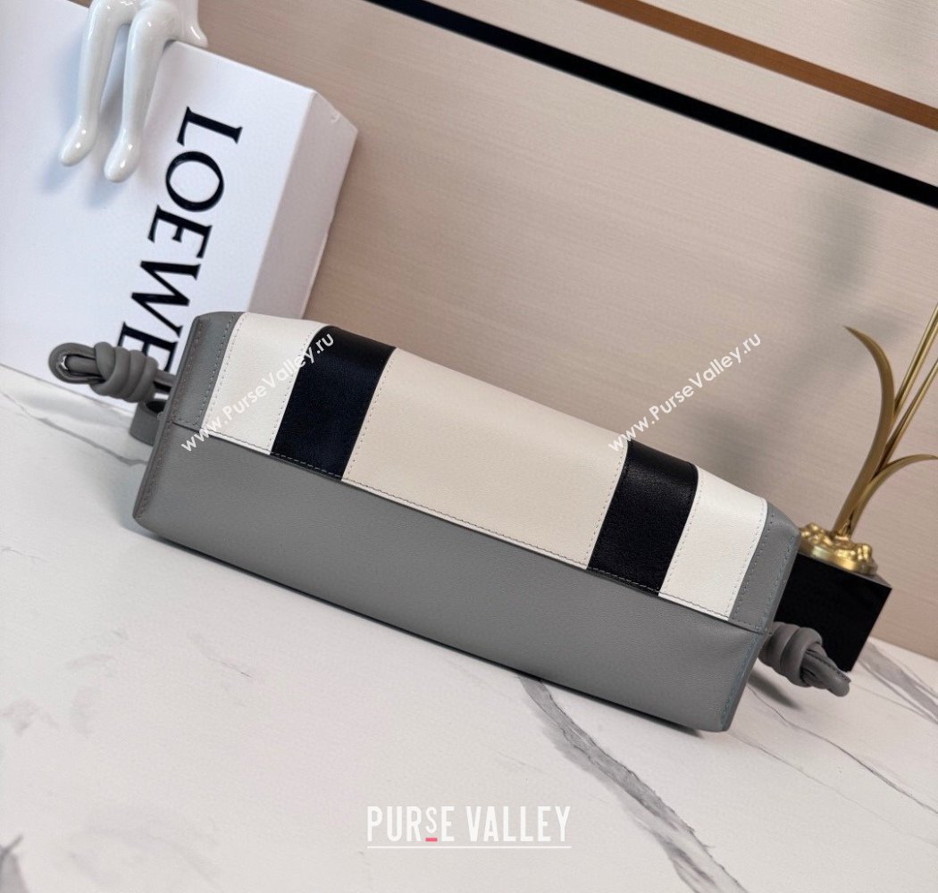 Loewe x Albers Medium Flamenco clutch in nappa calfskin Grey/White 2025 262587 (nana-250925004)