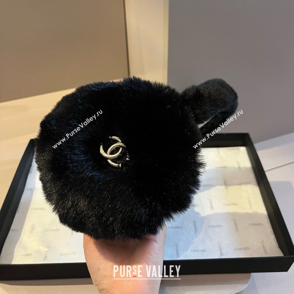 Chanel Snow Earmuff E111306 Black 2024 (A-24111306)