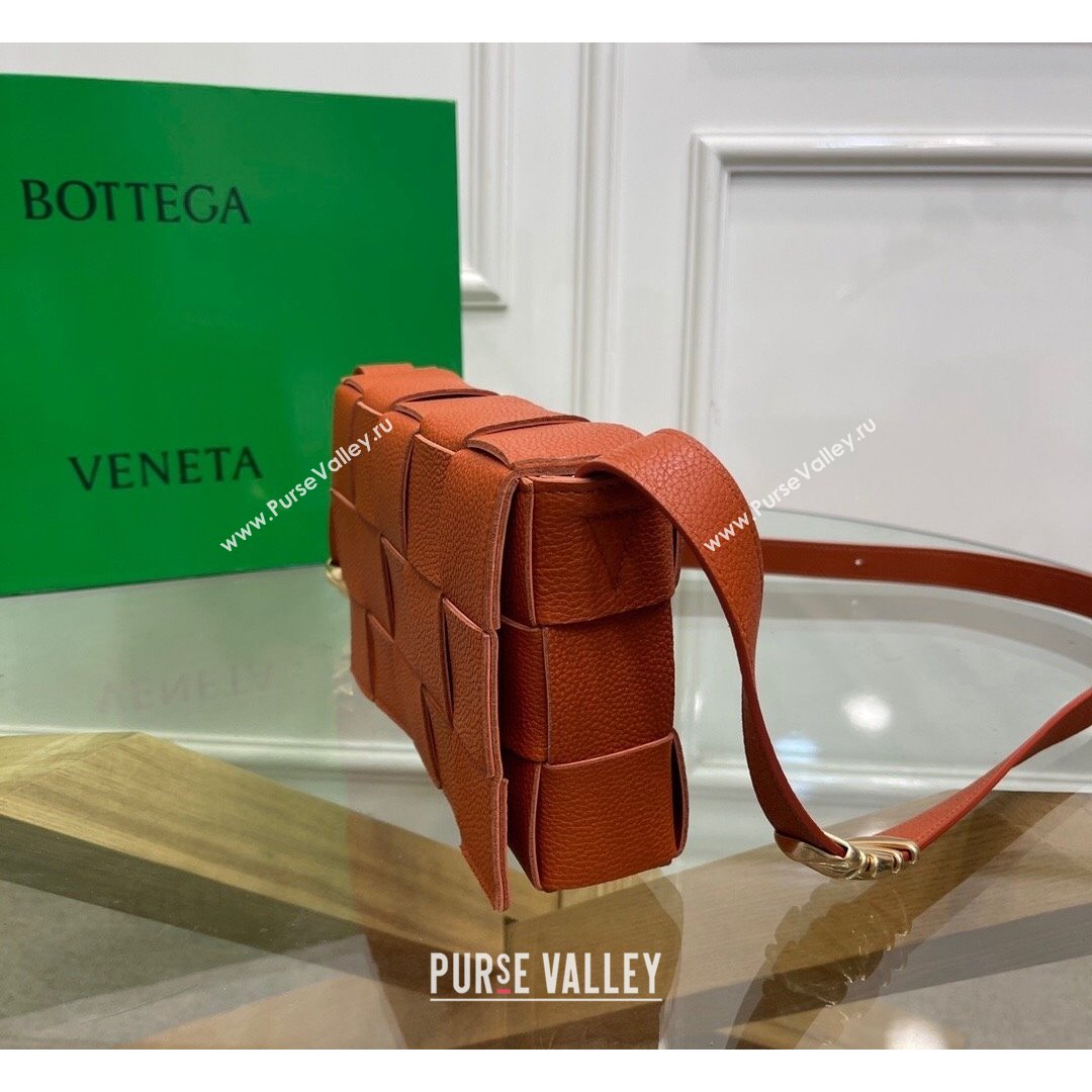 Bottega Veneta Cassette Small Bag in Maxi Grained Calfskin Maple Brown 2021 (MS-21091112)