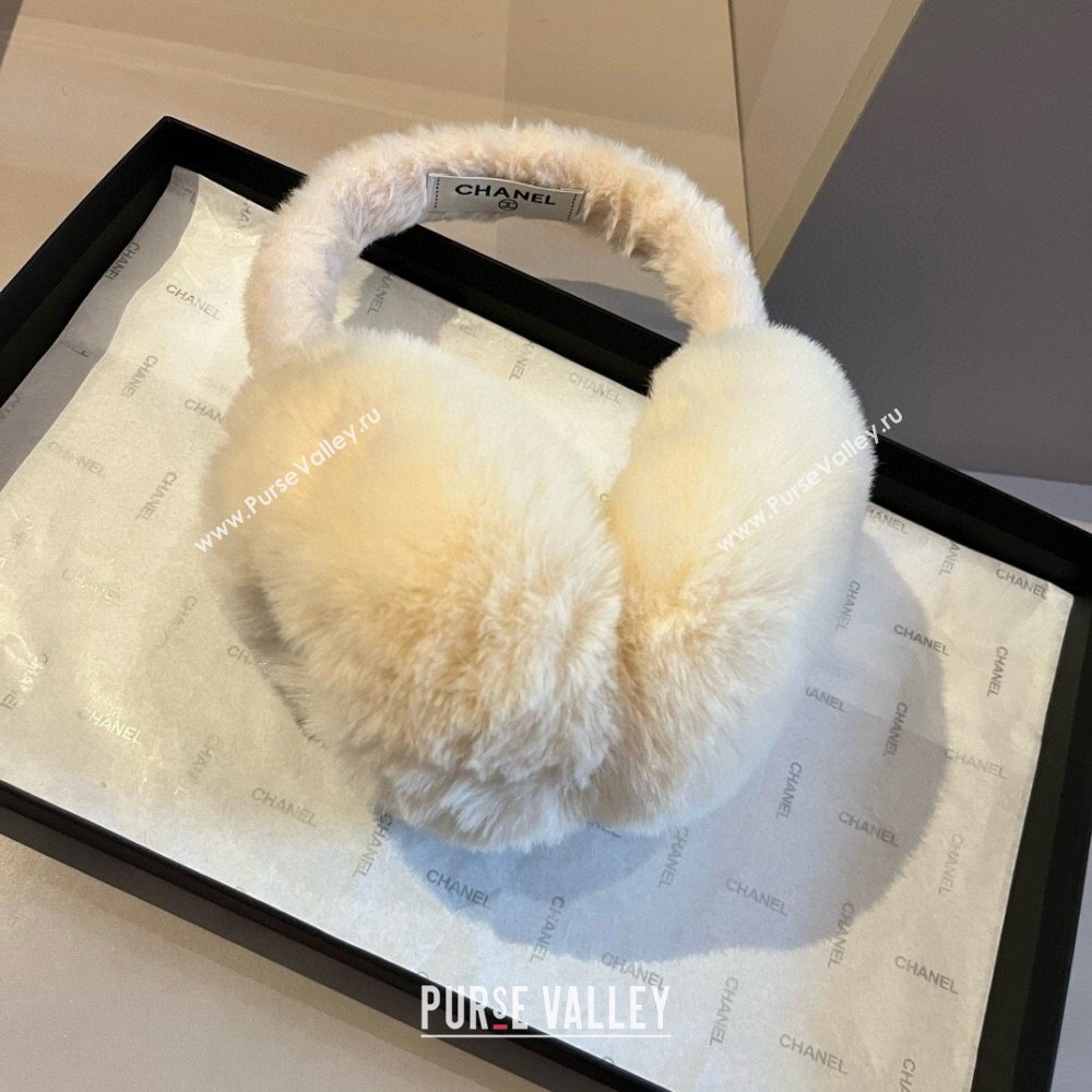 Chanel Snow Earmuff E111307 Beige 2024 (A-24111307)