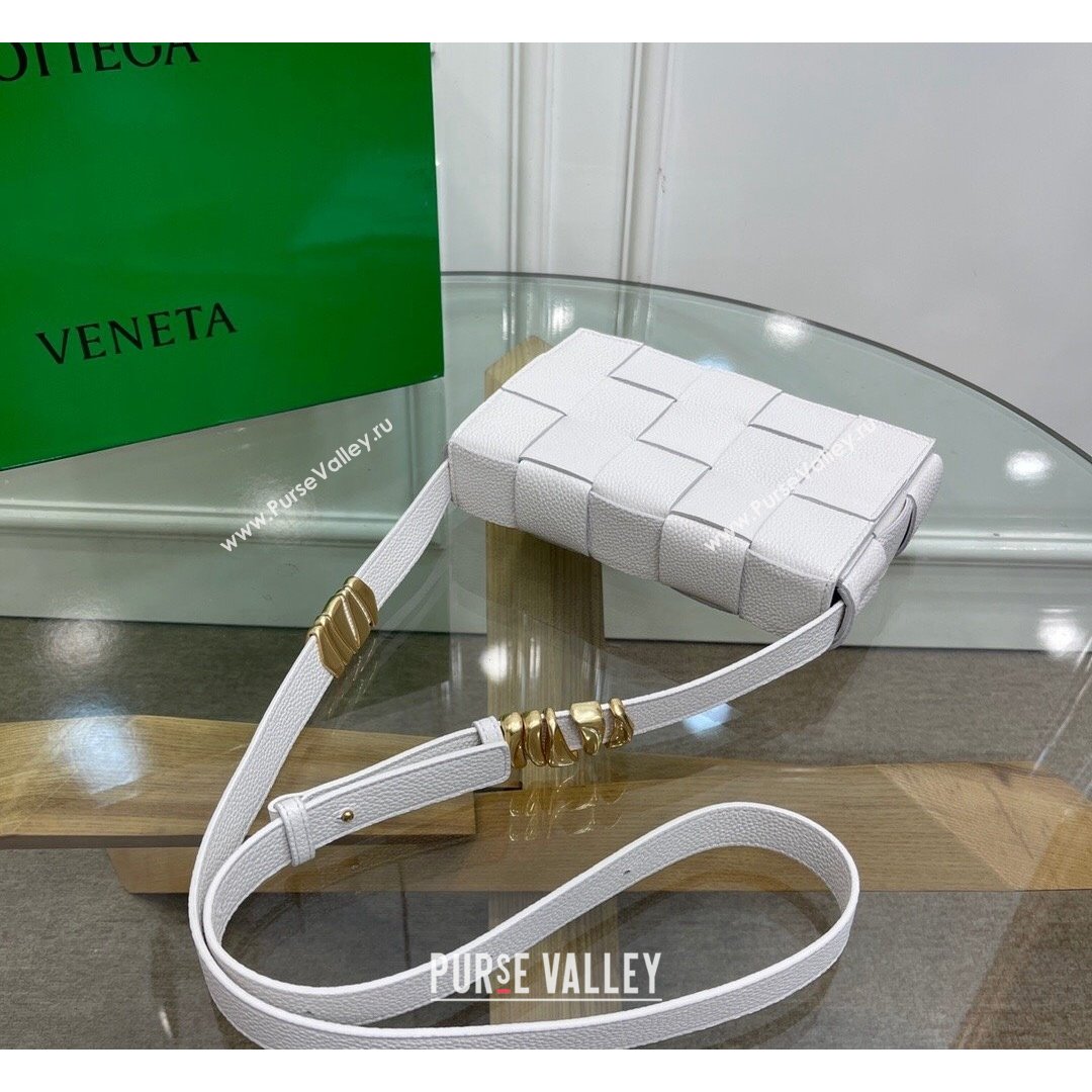 Bottega Veneta Cassette Small Bag in Maxi Grained Calfskin White 2021 (MS-21091111)