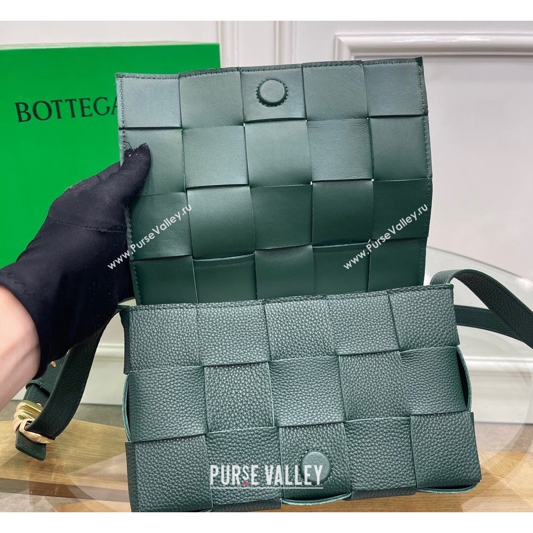Bottega Veneta Cassette Small Bag in Maxi Grained Calfskin Raintree Green 2021 (MS-21091114)