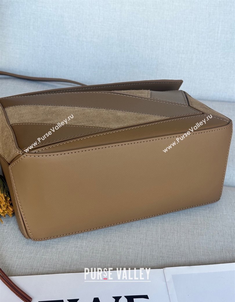 Loewe Small Puzzle bag in classic calfskin and suede Oak Brown 2025 (No Charm) (YS-250925007)
