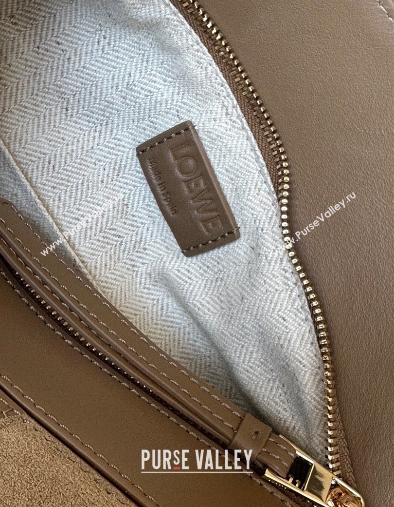 Loewe Small Puzzle bag in classic calfskin and suede Oak Brown 2025 (No Charm) (YS-250925007)