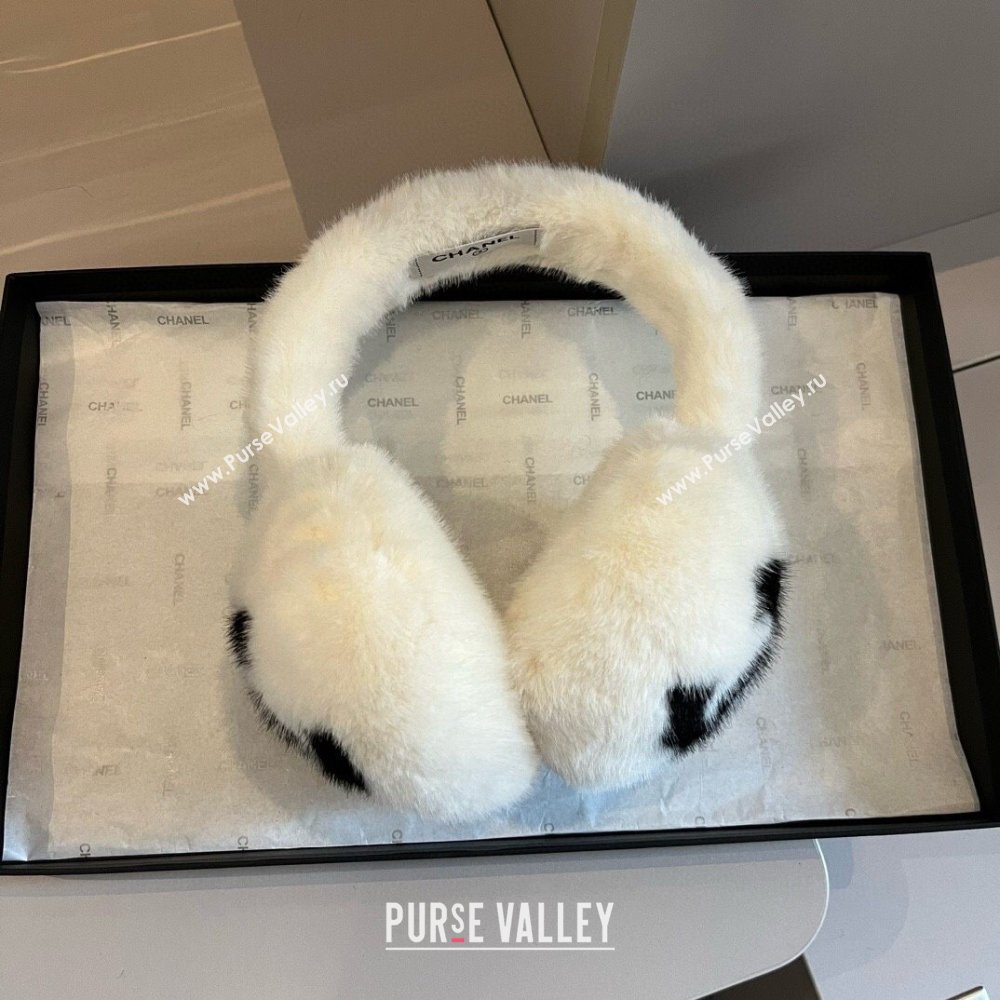 Chanel Snow Earmuff E111317 White 2024 (A-24111317)