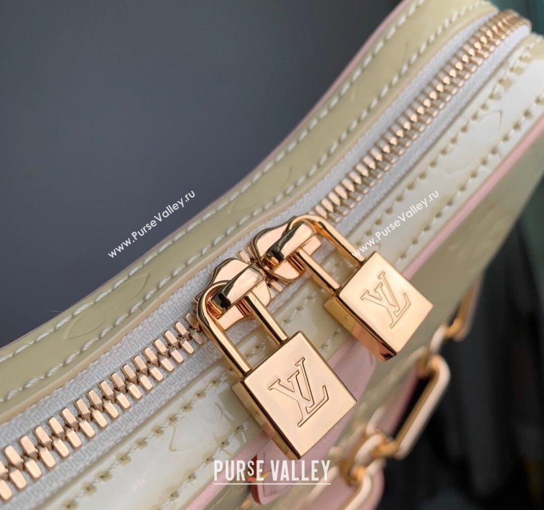 Louis Vuitton Croissant PM Bag in Monogram Vernis Embossed Cowhide leather M24020 Yellow 2024 (K-24030416)