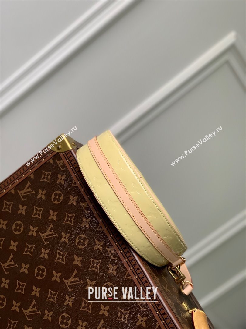 Louis Vuitton Croissant PM Bag in Monogram Vernis Embossed Cowhide leather M24020 Yellow 2024 (K-24030416)