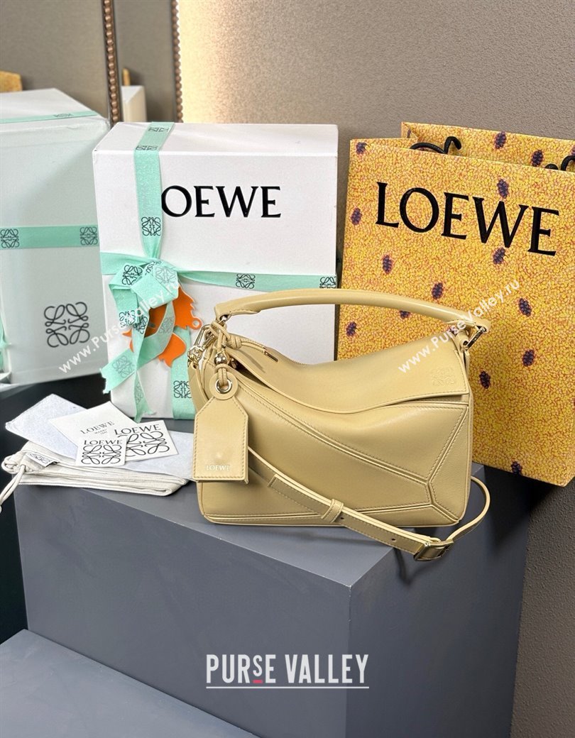 Loewe Small Featherlight Puzzle bag in nappa lambskin Dark Butter Yellow 2025 (YS-250925011)