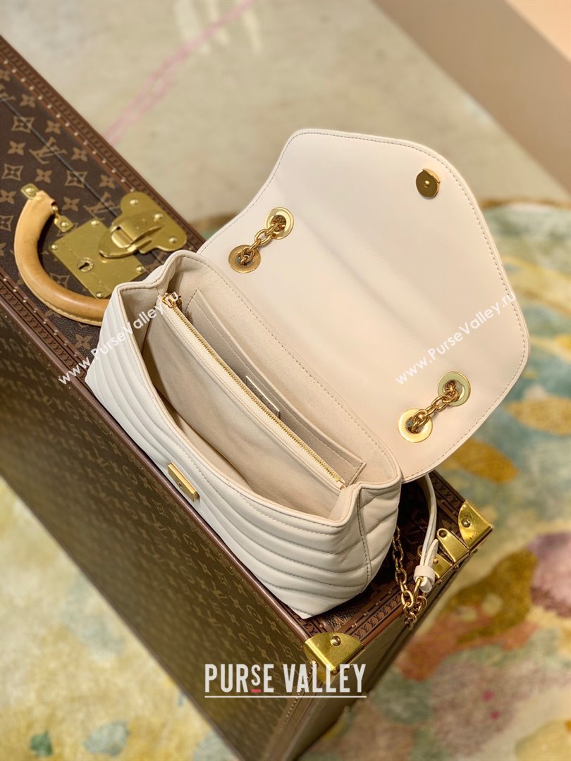 Louis Vuitton LV New Wave Chain Bag in Smooth Leather M58549 Ivory White 2025 (KI-250212035)