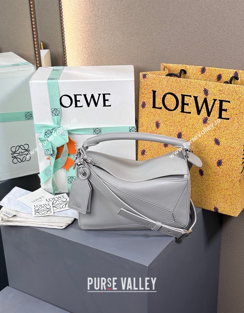 Loewe Small Featherlight Puzzle bag in nappa lambskin Shell Grey 2025 (YS-250925013)