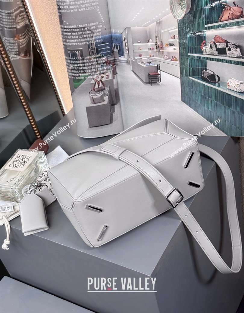 Loewe Small Featherlight Puzzle bag in nappa lambskin Shell Grey 2025 (YS-250925013)