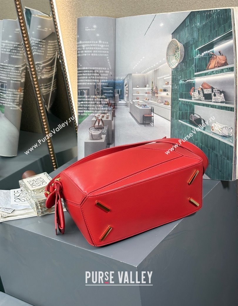 Loewe Small Featherlight Puzzle bag in nappa lambskin Red 2025 (YS-250925016)