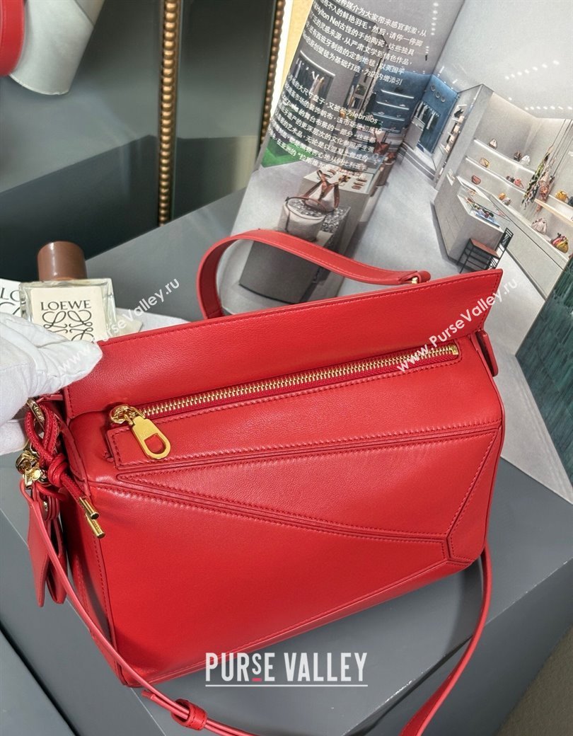 Loewe Small Featherlight Puzzle bag in nappa lambskin Red 2025 (YS-250925016)