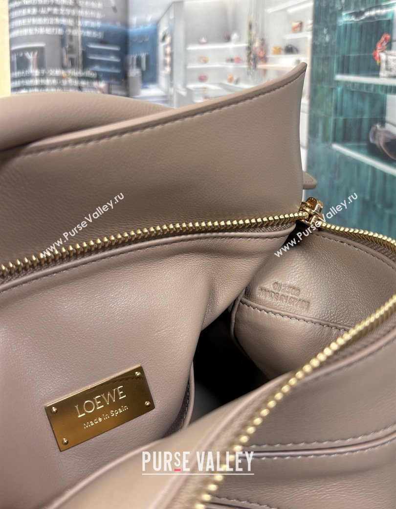 Loewe Small Featherlight Puzzle bag in nappa lambskin Powder Grey 2025 (YS-250925017)