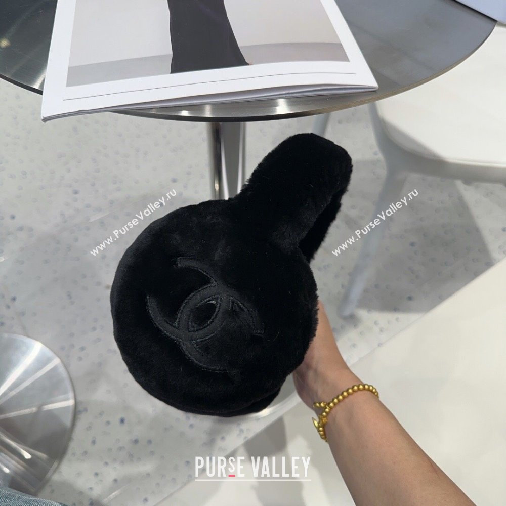 Chanel Snow Earmuff E111320 Black 2024 (A-24111320)