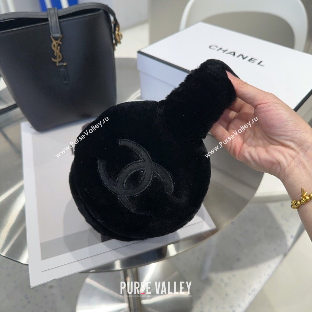 Chanel Snow Earmuff E111320 Black 2024 (A-24111320)