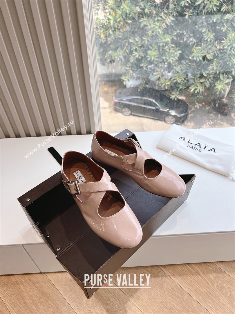 Alaia Criss Cross Ballet Flats in Patent Calfskin Nude 2024 (MD-24042304)