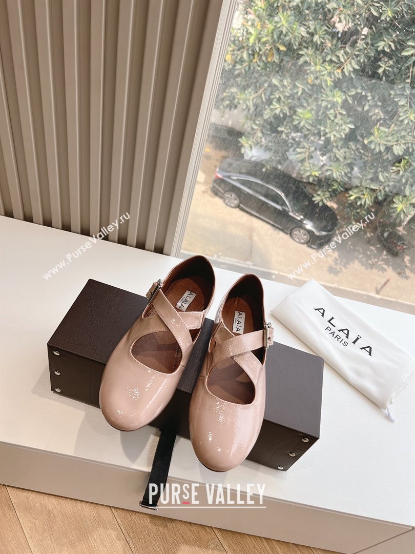 Alaia Criss Cross Ballet Flats in Patent Calfskin Nude 2024 (MD-24042304)