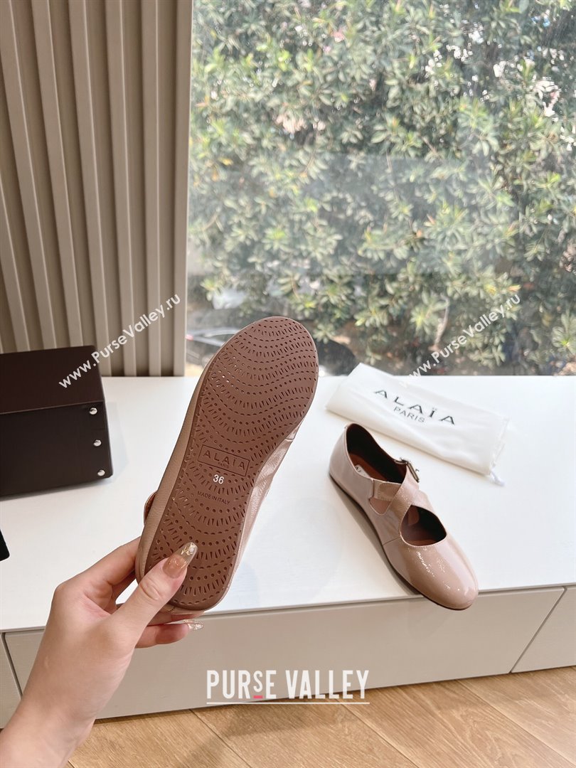 Alaia Criss Cross Ballet Flats in Patent Calfskin Nude 2024 (MD-24042304)