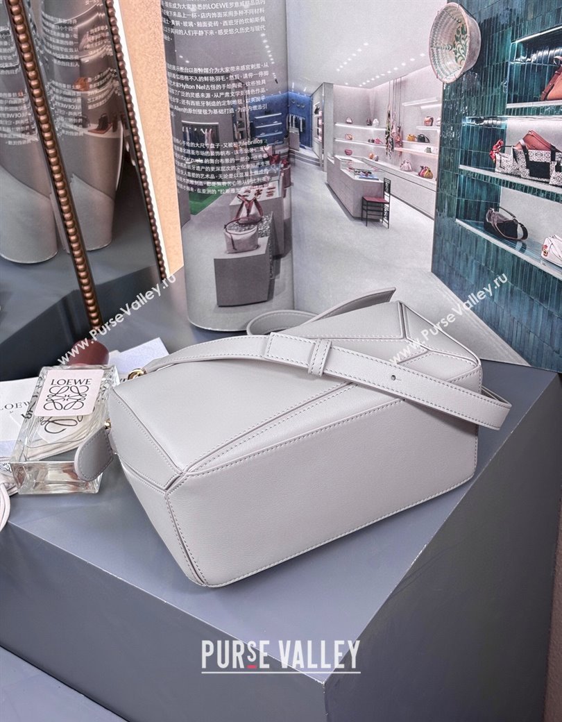 Loewe Small Puzzle bag in smooth calfskin with woven Handle Grey 2025 0925 (nana-250925031)