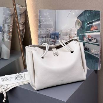 Loewe Medium Madrid bag in supple grained calfskin White 2025 052451 (nana-250925032)