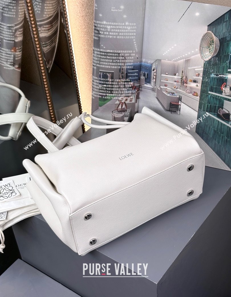 Loewe Medium Madrid bag in supple grained calfskin White 2025 052451 (nana-250925032)