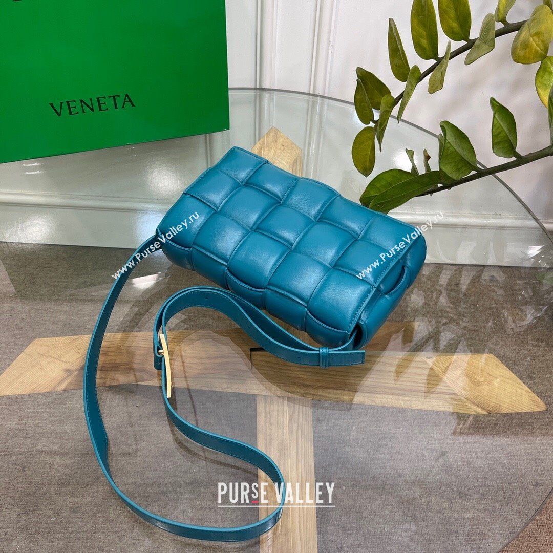 Bottega Veneta Padded Cassette Medium Crossbody Messenger Bag Cobalt Blue 2021 (MS-21091142)