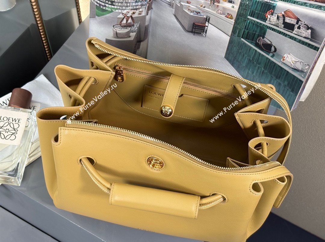 Loewe Medium Madrid bag in supple grained calfskin Yellow 2025 052451 (nana-250925035)