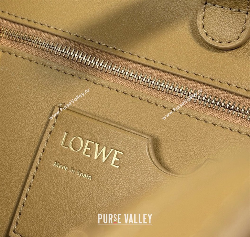 Loewe Medium Madrid bag in supple grained calfskin Yellow 2025 052451 (nana-250925035)