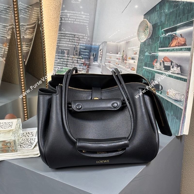 Loewe Small Madrid bag in supple calfskin Black 2025 012452 (nana-250925038)
